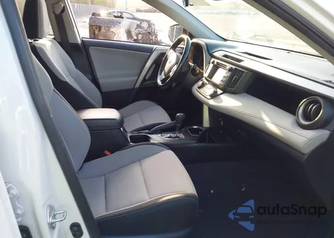 2018 Toyota Rav4 Xle from USA, damaged, VIN JTMWFREV1JJ200110